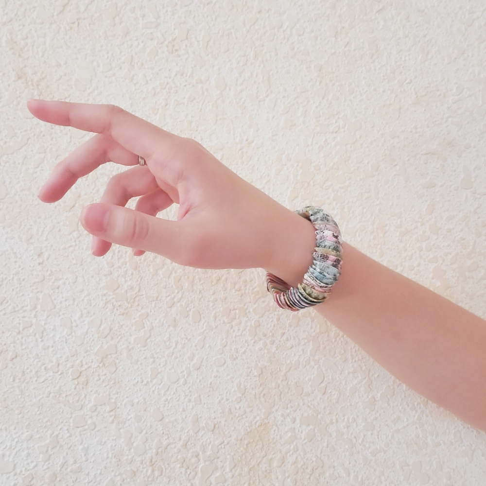 Shelll bracelet! - Picture 2 of 6